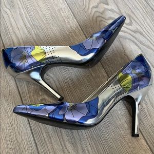Nine West Metallic Floral Pumps